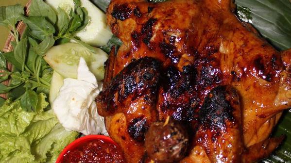 Rahasia Ayam Bakar Katineung: Rasa yang Bikin Kembali ke Cilacap